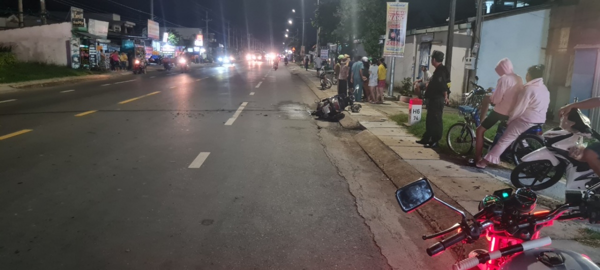 mot phu nu tu thieu, bi bong nang hinh anh 2