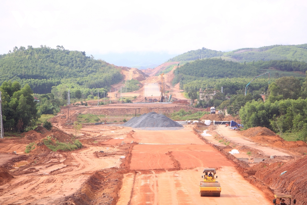 se co 2 tram dung nghi tren cao toc qua tinh quang binh hinh anh 1