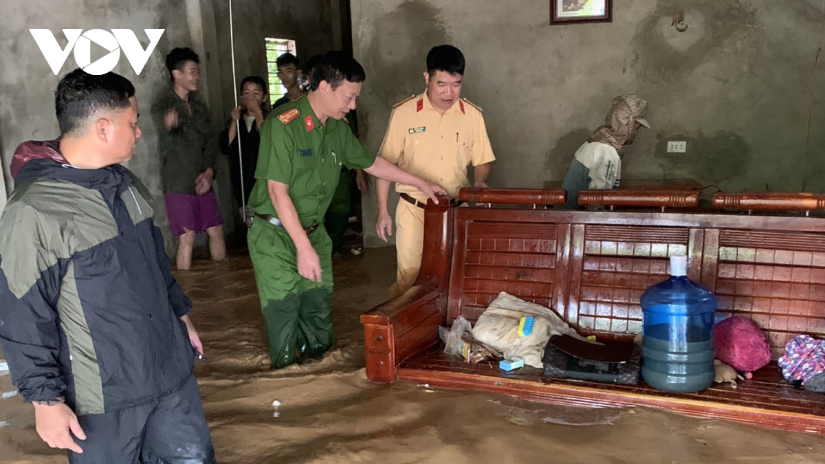 mua lu gay thiet hai nang ne ve nguoi va tai san tai son la hinh anh 3