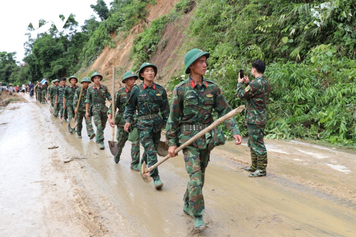 xa muong pon Dien bien tan hoang sau lu quet kinh hoang hinh anh 4