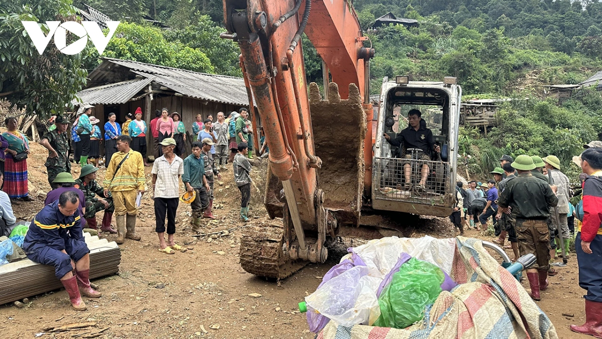 chum anh vuot lu bang rung, den voi nguoi dan vung lu hinh anh 13