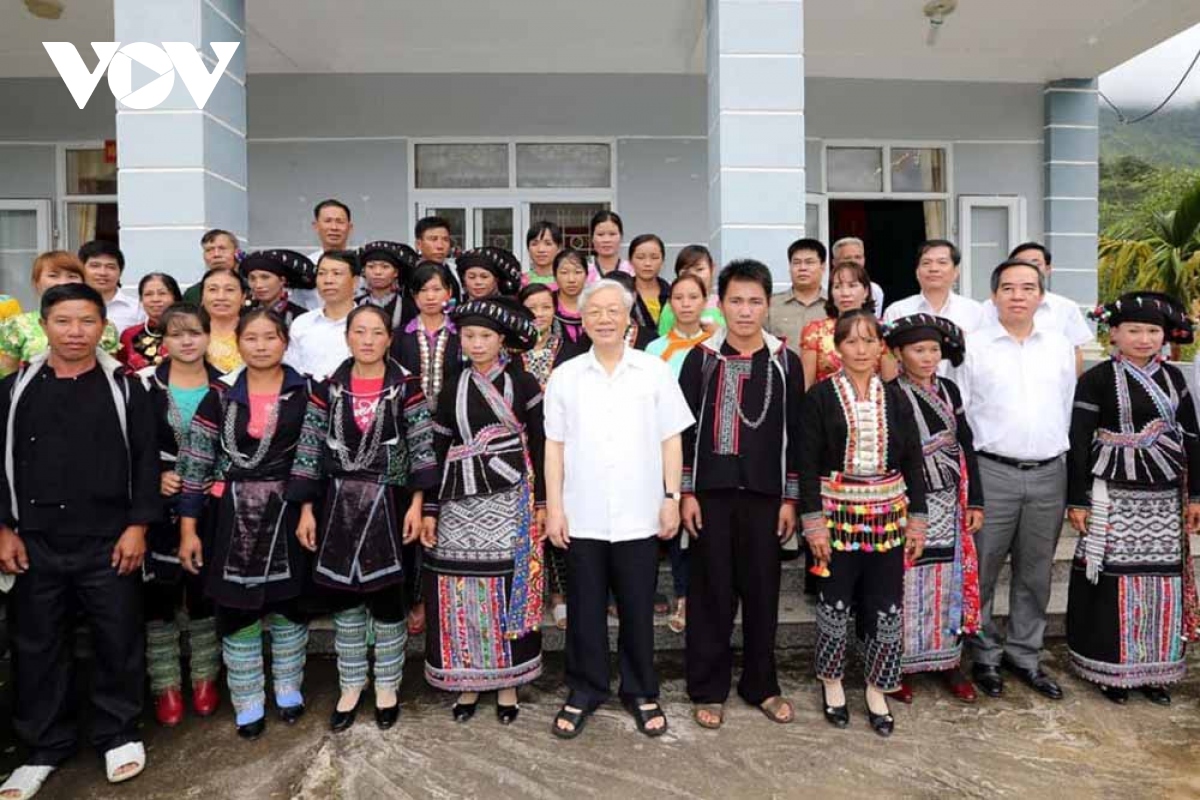 tay bac mai nho tong bi thu nguyen phu trong - nha lanh dao liem chinh, binh di hinh anh 4