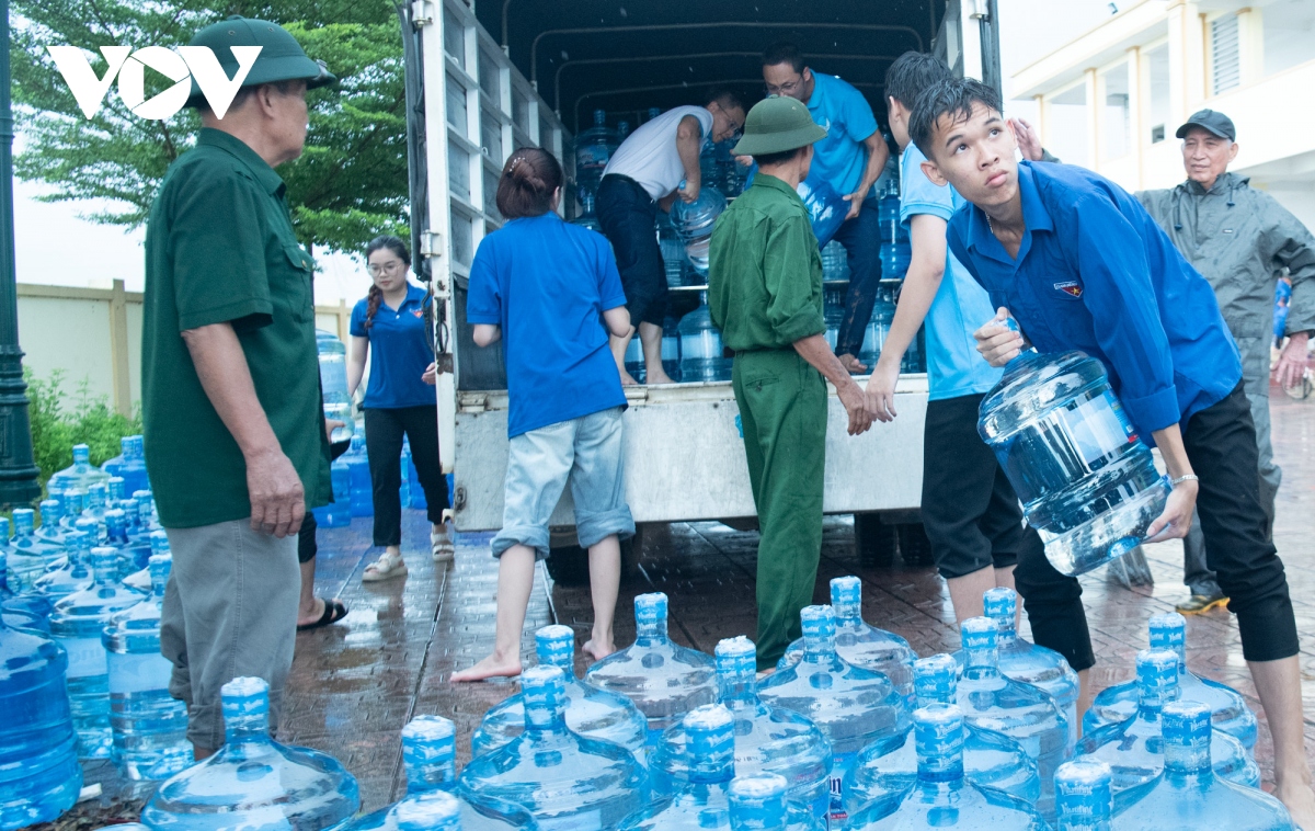 16 xa cua ha noi dang hung chiu mua ngap, 2 huyen du bao nuoc dang cao hon hinh anh 1