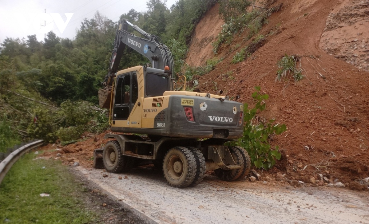 cao bang thong xe tuyen quoc lo 3 sau nhieu gio ngung tre hinh anh 1