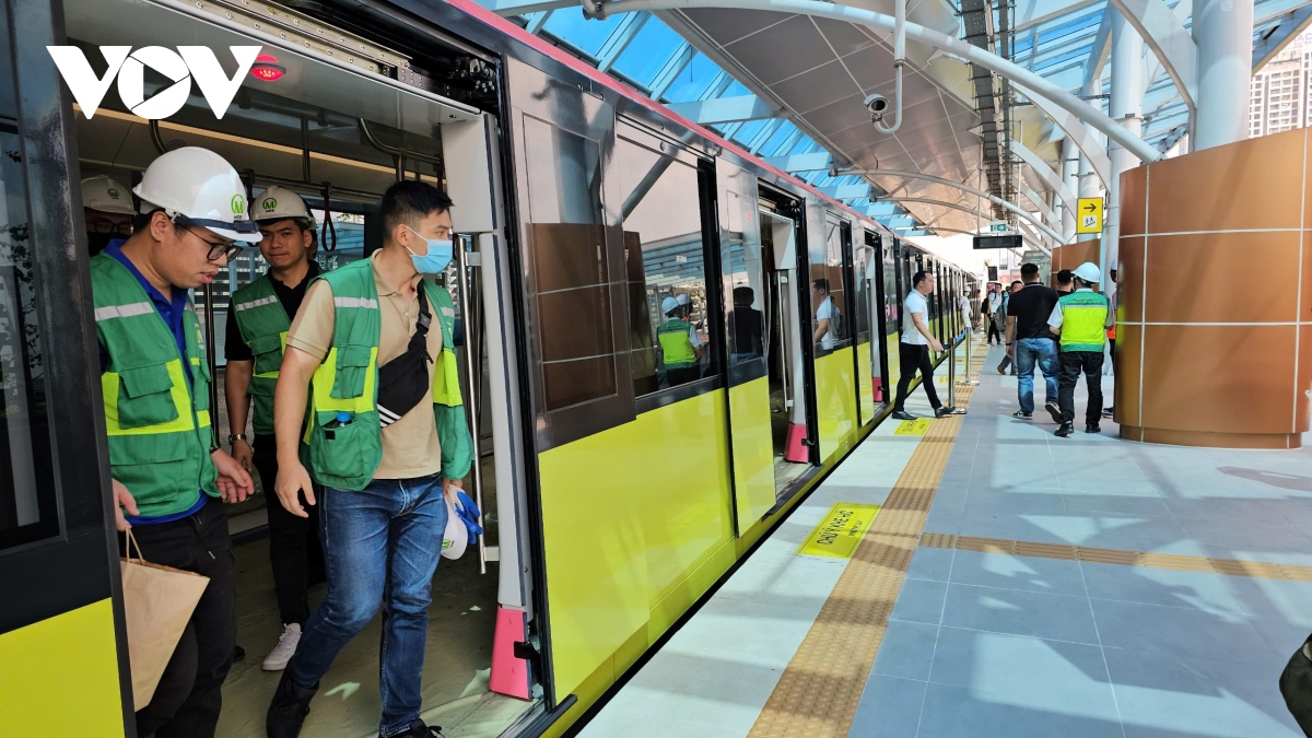 can canh metro nhon - ga ha noi truoc ngay van hanh hinh anh 11